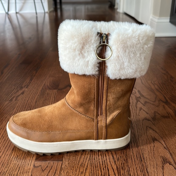 Koolaburra by UGG suede boot - Picture 6 of 10